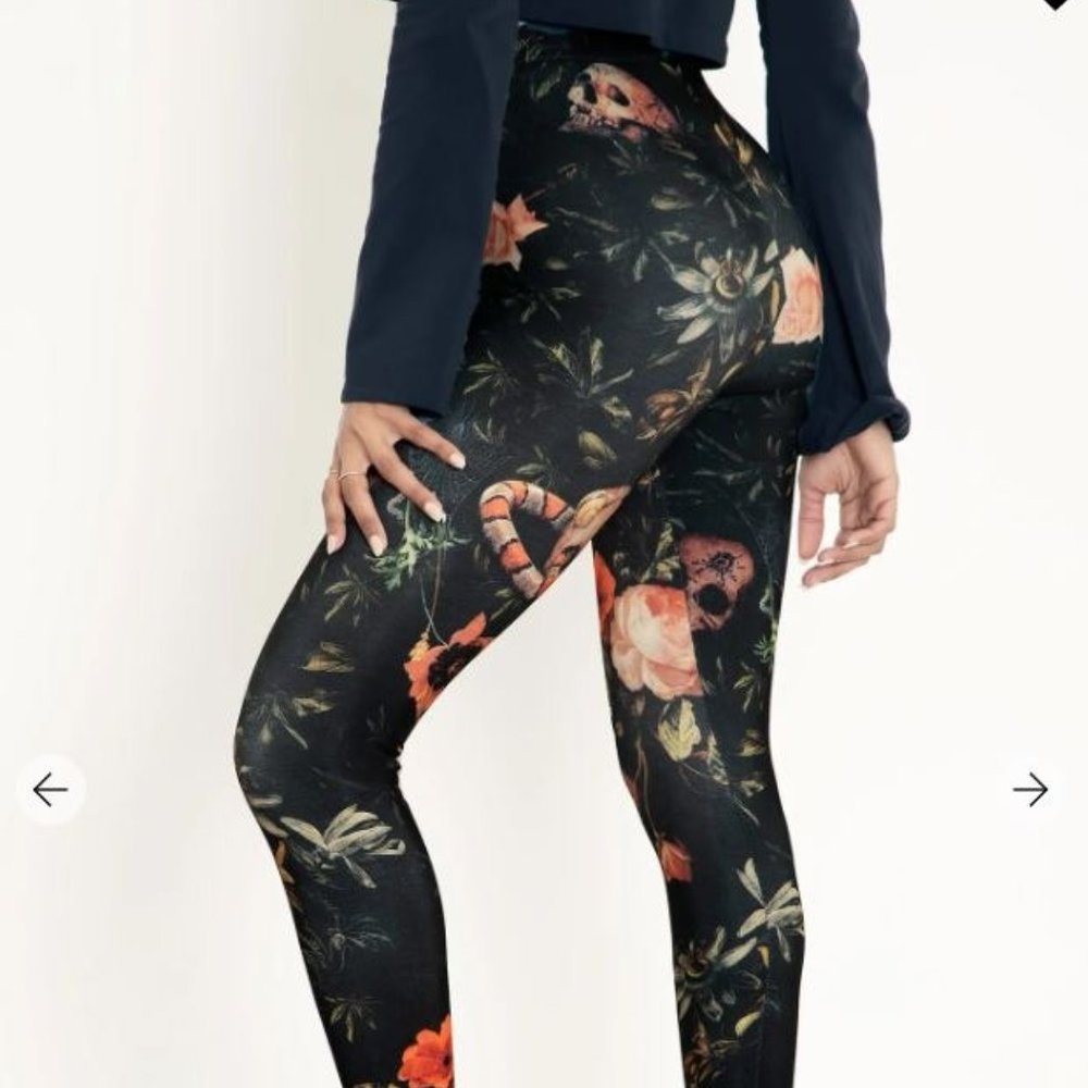 GARDEN OF THE DEAD HW TOASTIES - BNWOT - M